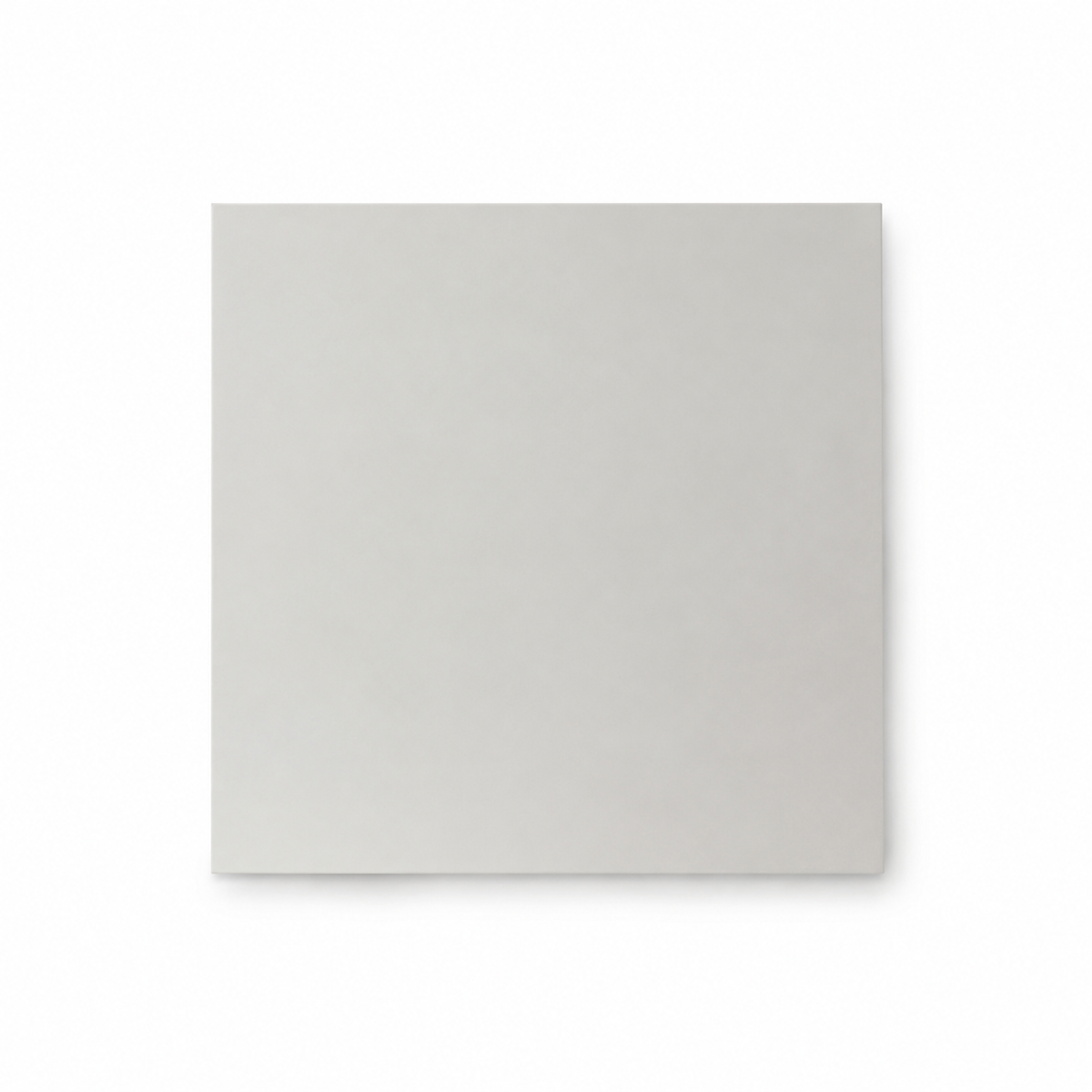Base cuadrada MDF blanca de 25 cm, fotografía profesional sobre fondo blanco