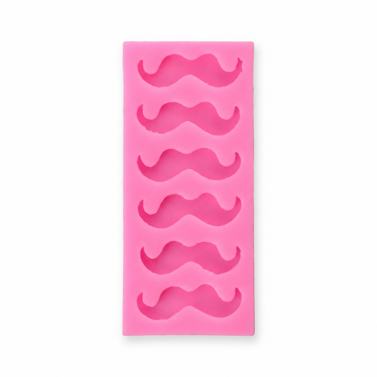 Molde rosa de silicona con seis cavidades de bigotes, fotografía profesional sobre fondo blanco